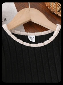 SHEIN 女童羅紋針織兩件套休閒服，對比滾邊圓領喇叭袖荷葉邊上衣與喇叭褲套裝，秋冬柔軟休閒女童衣著 - 黑色 - 查看 4
