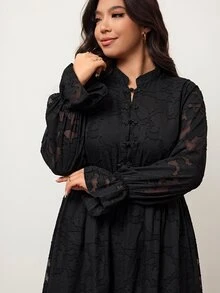 Enliva 大码女式提花长袖中长连衣裙，黑色A字裙摆，纽扣装饰，适合圆润身材曲线。 - 黑色 - 查看 8