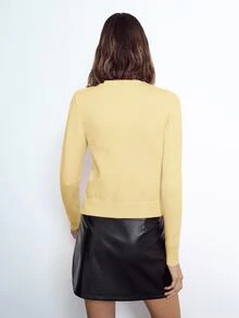 Maija 女士优雅纯色圆领纽扣长袖休闲毛衣上衣，百搭实用，适合日常穿着、商务休闲场合，针织开衫 - 黃色 - 查看 5