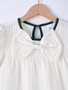 SHEIN 青少年女孩 2件/套夏季可愛家庭套裝，白色祖母綠編織圓領短袖蝴蝶結裝飾寬鬆上衣直筒褲 - 綠色 - 查看 4