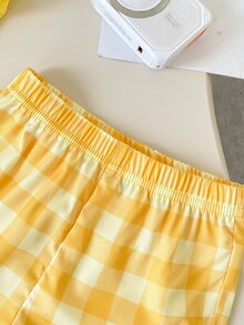SHEIN Playful Pals 女嬰夏季淡黃色淺黃色紋理無袖上衣與格紋短褲套裝，附蝴蝶結裝飾，日常穿搭度假家庭拍照可愛造型 - 黃色 - 查看 7