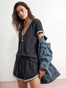 Bohemela 两件套女士休闲纯色针织蕾丝拼接宽松T恤和短裤套装 - 黑色 - 查看 5