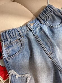 SHEIN Genkimix Kids 青少年女孩牛仔短褲 新款休閒時尚 彩色星星補丁刺繡 藍色水洗毛邊牛仔短褲 - 淺藍色 - 查看 7