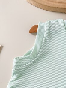 SHEIN Playful Pals 女嬰夏季綠色與白色條紋紋理無袖上衣與格紋短褲套裝，裝飾蝴蝶結，適合家庭拍照，可愛端莊 - 綠色 - 查看 4