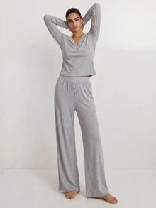 Ocili Studio 休闲两件套女士纯色长袖上衣和裤子休闲家居服套装，适合假日、秋冬季节穿着，舒适保暖。 - 淺灰色 - 查看 5