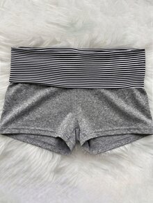 SHEIN Sparklyn 少女夏季休閒百搭日常健身運動瑜伽緊身印花翻腰短褲 - 灰色 - 查看 2
