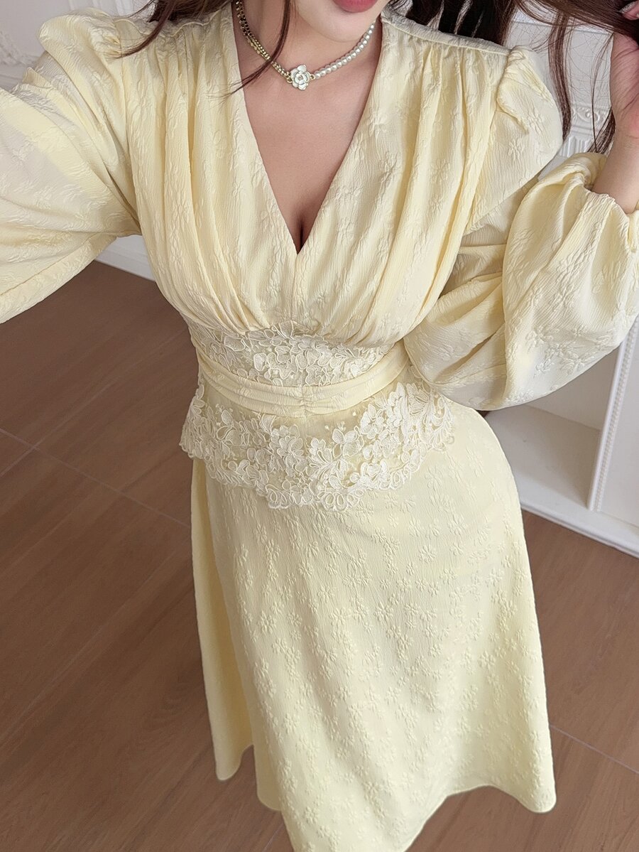 Feyla Women's V-Neck Lantern Sleeve Waist Contrast Lace Elegant Midi Dress