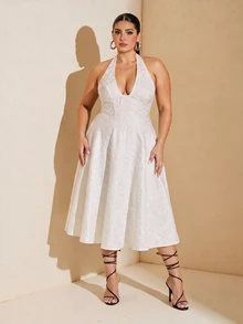 SHEIN BAE CURVE 女款大尺碼優雅束腰全白夏季婚禮雞尾酒正式晚宴禮服，提花露背掛脖V領無袖設計 - 白色 - 查看 5
