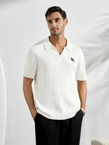 VeloEdit Men's Off-White Mature Style Short Sleeve Polo Sweater, Vertical Striped Knit With EmbroideryFall Winter - White - View 4