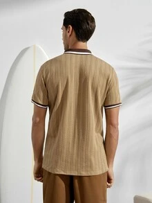 男士 Polo 衫，針織鉤編面料，拉鍊 Polo 衫，復古休閒 Polo 衫，老錢風對比領針織短袖 Polo 衫，男士麻花編織紋理半拉鍊設計，日常通勤，休閒百搭上衣，適合日常休閒、週末旅行、戶外活動、探險旅行、輕鬆工作環境或半正式場合，可用作男朋友/丈夫禮物、週年/生日禮物、派對、夏季度假、海灘穿著、夏威夷婚禮以及春夏穿著 - 米色 - 查看 3