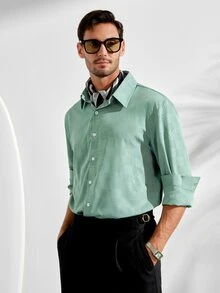 VeloEdit Men's Green Checkered Embossed Casual Business Slim Fit Long Sleeve ShirtFall Winter Formal Old Money - Green - View 2
