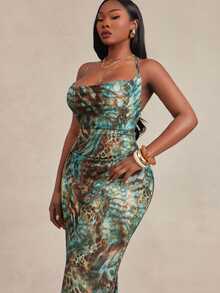 Radiana Curve Plus Size Summer Fashion Sexy Animal Print Backless Spaghetti Strap Dress - Green - View 8