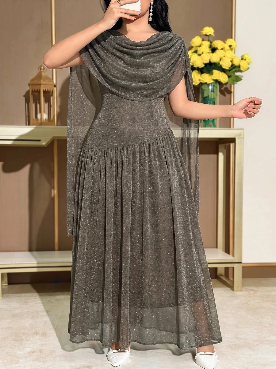 Modelyn 大尺碼女款純色百褶亮面緞帶設計優雅洋裝