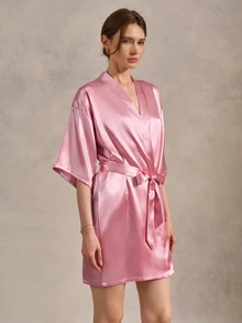 EverLounge 一件纯色缎面系带睡袍，Luxeloungewear品牌，适合秋冬季穿着。 - 藕粉色 - 查看 4