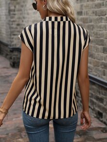 EMERY ROSE Notched V-Neck Stripe Print Elegant Office Wear Short Sleeve Blouse - Multicolor - View 2
