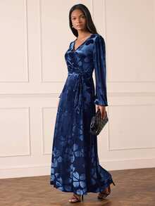 Lilora Floral Print Surplice Neck Belted Velvet Dress - Blue - View 5