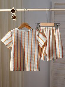 SHEIN Genkimix Kids 2件套男童夏季华夫格条纹短袖T恤和短裤套装 - 彩色 - 查看 3
