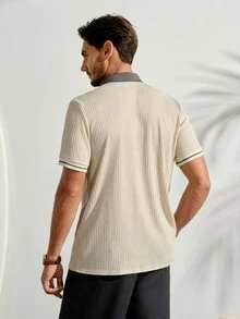 VeloEdit 經典羅紋修身男士針織 Polo 衫，黑白對比色領口，夏季男士 Polo 襯衫 - 杏色 - 查看 3