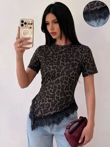 Firerie 女款極簡優雅休閒度假通勤修身T恤上衣，黑色短袖收腰不對稱下擺蕾絲飾邊，適合度假、海灘、假日穿搭 - 彩色 - 查看 3