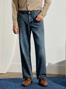VeloEdit Celana Jeans Denim Longgar Pria Model Lurus Kasual dengan Kantong - Dark Wash - View 6