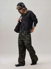 Vaulklash 街头风迷彩工装裤，纽扣设计多口袋休闲宽松阔腿牛仔裤 - 軍綠色 - 查看 2