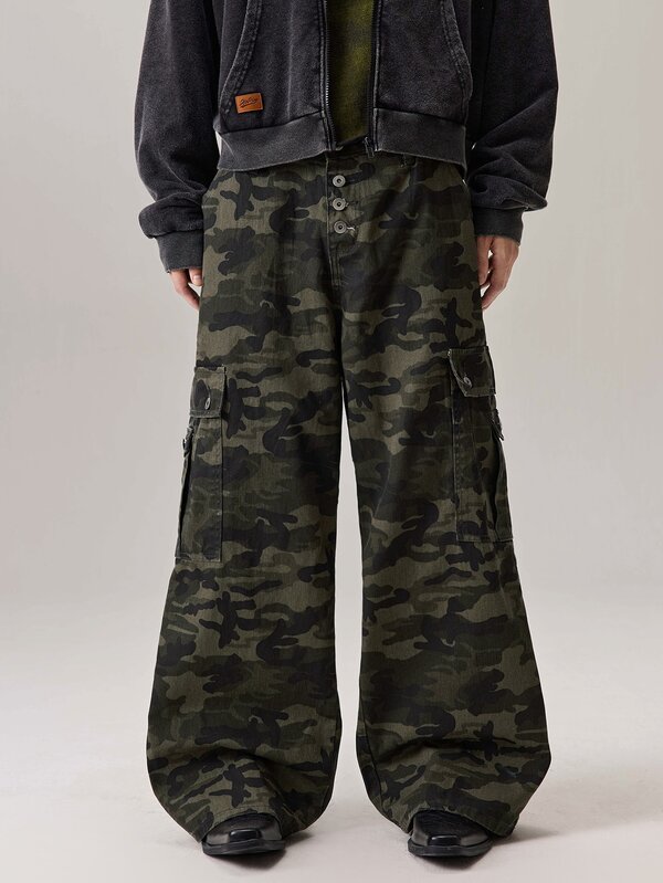 Vaulklash Streetwear Camouflage Cargo Pants, Button Design Multi-Pocket Casual Loose Wide Leg Jeans 90s Style