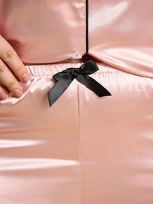 Hourtrue [Elegant Fields]2pcs Plus Size Women Satin Short Sleeve Collared Top With Pockets And Bow Shorts Sleepwear Set, Outfits - Pink - View 8