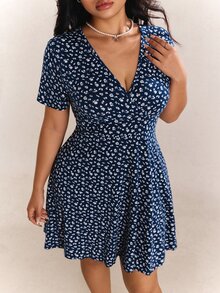 CovetEZ 女士大码休闲节日花卉印花 A 字形连衣裙，夏季 - 藏蓝色 - 查看 1