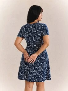 CovetEZ 女士大码休闲节日花卉印花 A 字形连衣裙，夏季 - 藏蓝色 - 查看 2