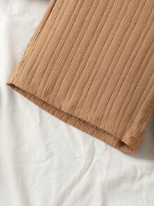 SHEIN 2 件套青少年男孩休闲衬衫 + 短裤基本款服装，春夏季 - 棕色 - 查看 3