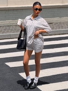 Muchica 灰色豹紋女款居家套裝 Y2K 街頭風 Polo 領半開鈕扣短袖上衣＋鬆緊腰短褲 休閒秋季外出早午餐穿搭 - 綠色 - 查看 5