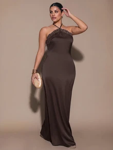 SHEIN BAE CURVE 大尺碼純色巧克力棕色蕾絲掛脖緞面洋裝，浪漫性感，適合約會、派對、正式場合、海灘婚禮、婚禮賓客禮服、生日洋裝 - 棕色 - 查看 1