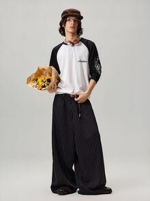Vaulklash 男士宽松插肩袖T恤，黑白撞色，手写英文印花图案，长袖，男士棒球衫，男士棒球衫，长袖球衣，复古风格，适合日常休闲、周末旅行、户外活动、探险旅行、轻松的工作环境或半正式场合，可作为男友/丈夫礼物、周年纪念/生日礼物、派对礼物、暑假礼物、新年礼物、婚礼礼物、情人节礼物。 - 黑與白 - 查看 2