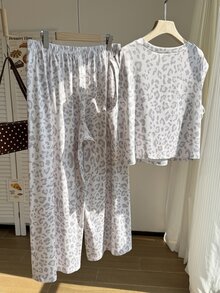 Comfortcana Setelan Kasual Ukuran Besar 2 Potong Atasan Tank Top dan Celana Panjang Motif Leopard Abu-abu - MultiWarna - View 2