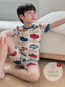 【随机3套，内含1套】2件套幼儿男童时尚赛车图案印花圆领弹力针织面料紧身休闲短袖T恤和短裤两件套，适合居家和户外穿着 - 彩色 - 查看 3