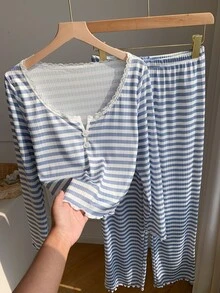 Comfortcana 蕾丝边方领双扣条纹印花长袖睡衣套装 - 藍色 - 查看 4
