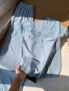 Comfortcana 蕾丝拼布透明肩前开短袖睡衣套装 - 淺藍色 - 查看 8