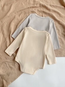 SHEIN Newborn Baby Solid Color Round Neck Long Sleeve Romper Pajamas - Multicolor - View 2