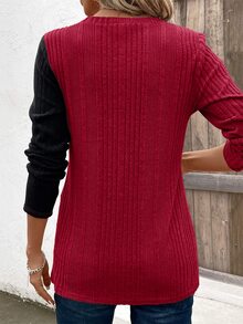 EMERY ROSE Camiseta de manga larga con costillas de color contrastante para mujeres, camisetas gráficas para mujeres, tops para primavera - Rojo - Ver 2