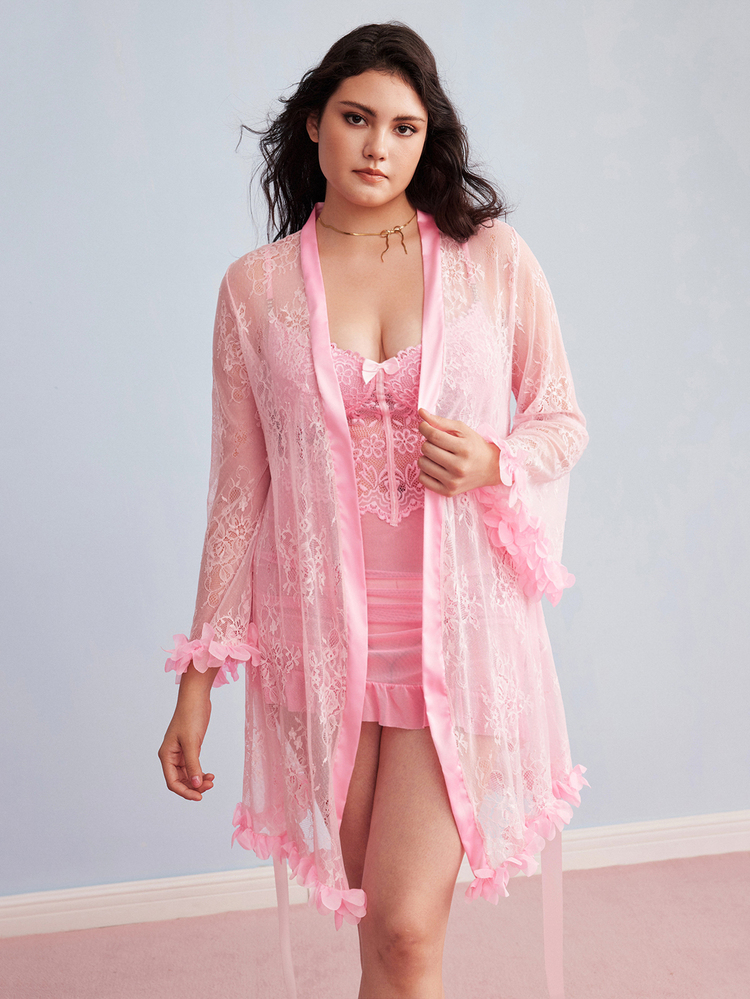 Elorette 1 Set Plus Size Lace Robe With 3D Floral Decor + Plus Size Lace Camisole Slip Dress With Waist Cinching Design - Pink - View 4