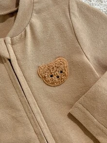 SHEIN 新生兒嬰兒睡衣可愛休閒針織卡通圖案長袖居家服杏色純色柔軟圓領長袖休閒連身衣與褲子2件套，適合春夏秋冬，兒童居家、外出及其他場合，滿版熊圖案居家服，連身衣，盲盒隨機發貨 - 棕色 - 查看 7