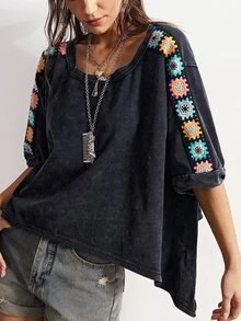 Bohemela Plus Size Women Floral Embroidery Graphic Round Neck Casual Everyday T-Shirt - Black - View 1
