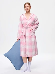 Bonmuse Autumn/Winter Plush Hooded Plaid Women's Loungewear Robe - Pink - View 7