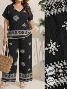 Comfylo 2pcs/Set Kaos Lengan Pendek Leher V Ukuran Besar dan Celana Panjang Elegan untuk Wanita - Hitam - View 1