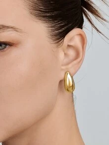 Vandermere 2pcs Fashionable Luxury Glossy Crescent Clip-On Earrings For Women, Everyday Wear - Golden KA249 - View 3