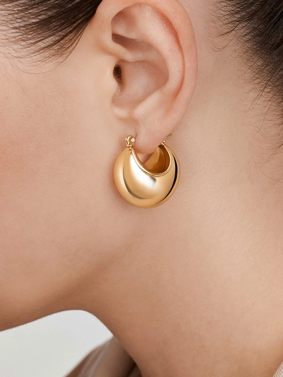 Vandermere Metallic Glossy Half Circle Hollow Out Earrings, Subtle Luxury Minimalist Style Daily Wear Accessories - Gold - View 1