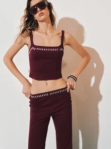 MOTF PREMIUM SET 2 POTONG ATASAN CAMI DEKORASI BERHIAS KANCING DAN CELANA PANJANG LEBAR PINGGANG RENDAH - Burgundy - View 5