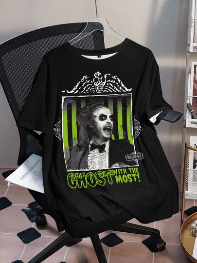 Beetlejuice X SHEIN Büyük Beden Koyu Renk Hip Hop Karakter Grafik Baskılı Bisiklet Yaka Kısa Kollu Tişört