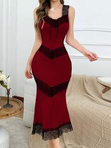 Côtesoire Form-Fitting, Elegant Lace Patchwork Mermaid Nightgown For Women Burgundy Dress - Burgundy - View 3