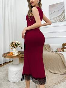 Côtesoire Form-Fitting, Elegant Lace Patchwork Mermaid Nightgown For Women Burgundy Dress - Burgundy - View 2
